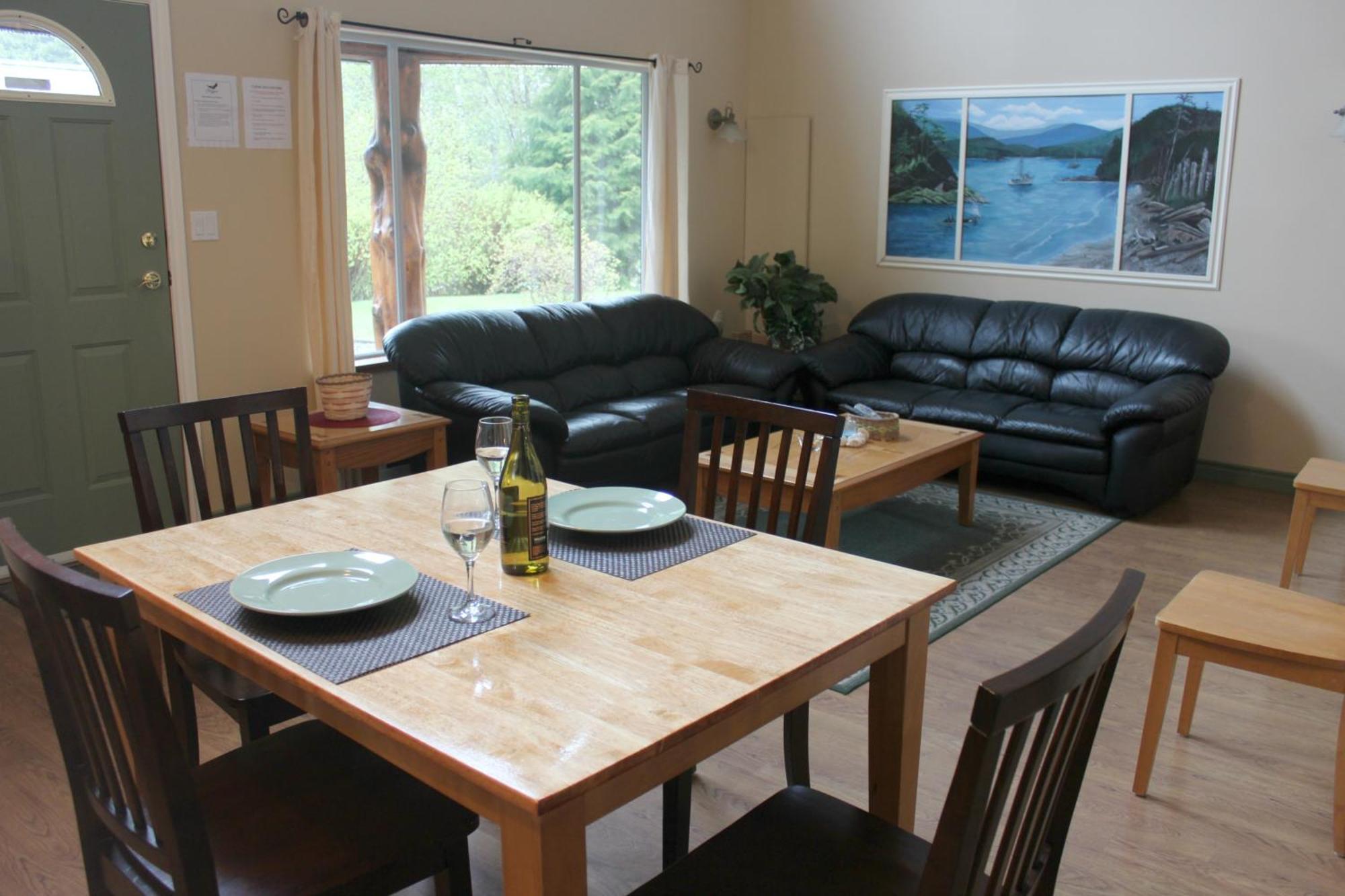 Wild Coast Wilderness Resort Port Renfrew Ruang foto