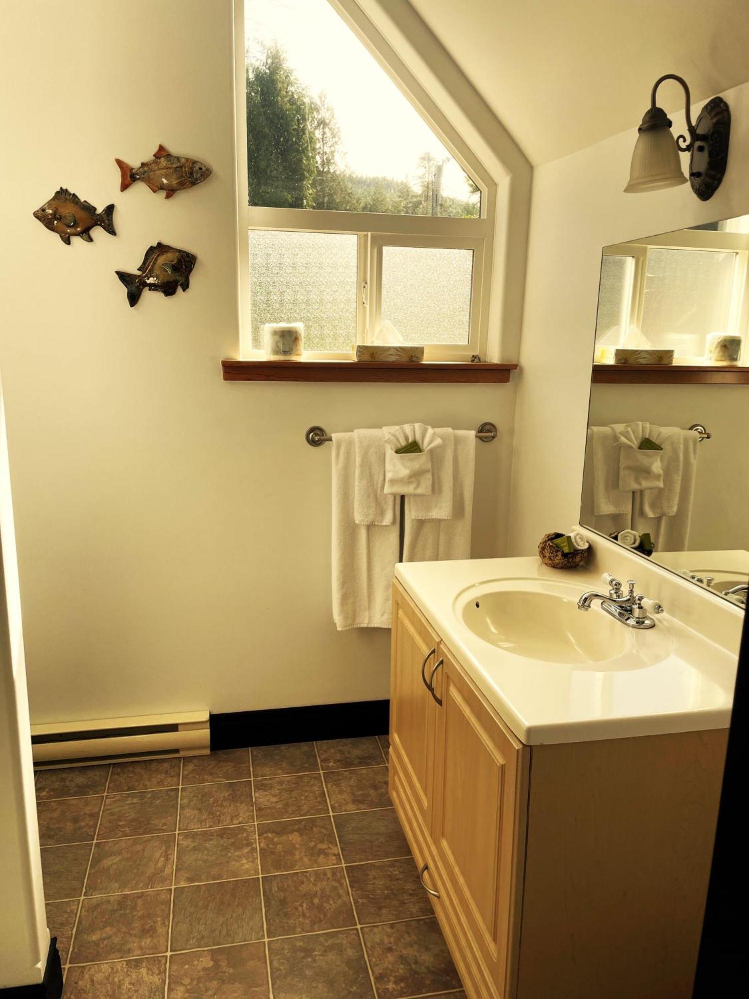 Wild Coast Wilderness Resort Port Renfrew Bagian luar foto